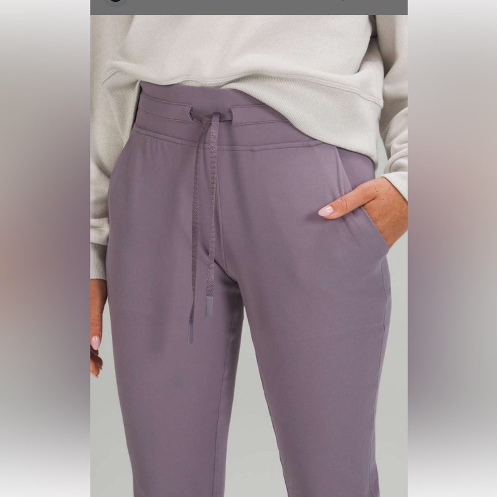 Women's Lavender Jogger Pants